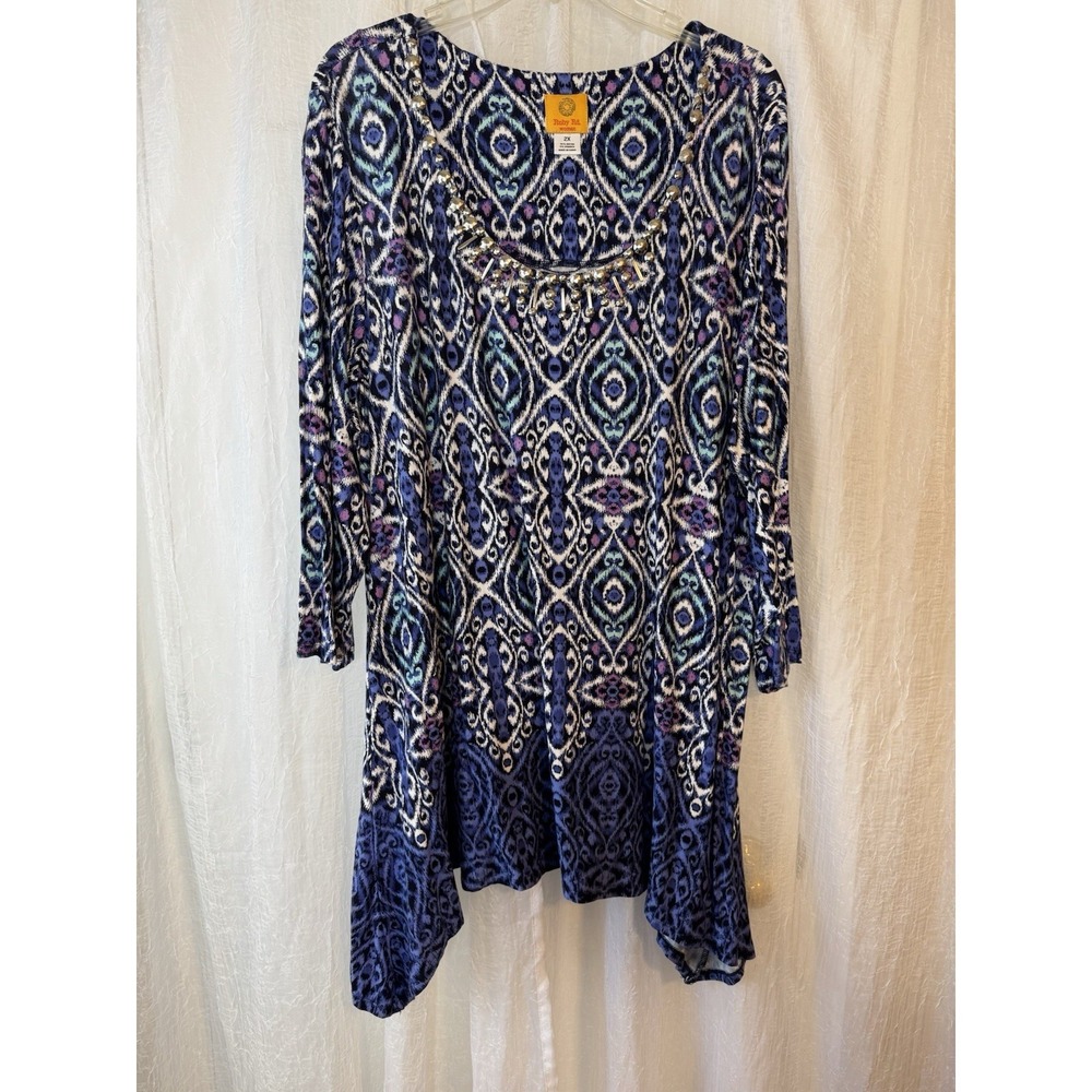 Ruby Rd. Women's Blue, Black, White Geometric High Low Blouse Silver Studded 2XL
